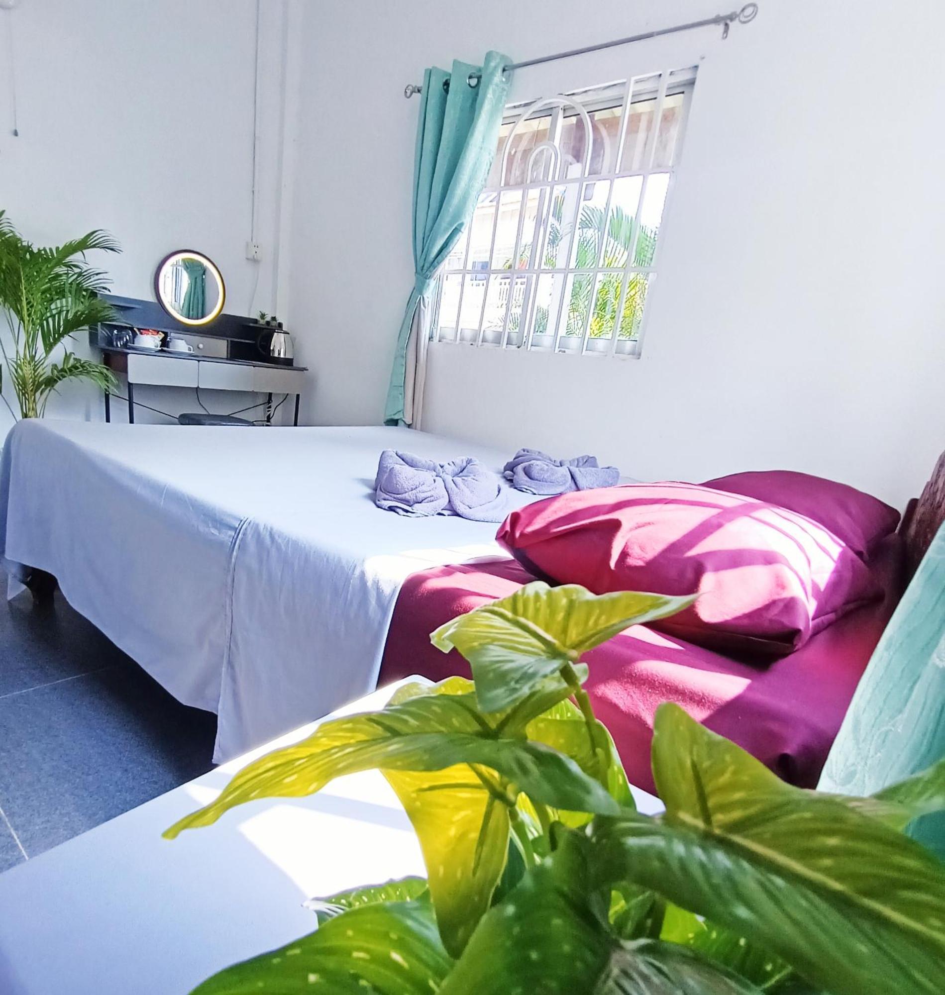 Sam'S Guesthouse M'Pai Bay Ронгсанлем Экстерьер фото